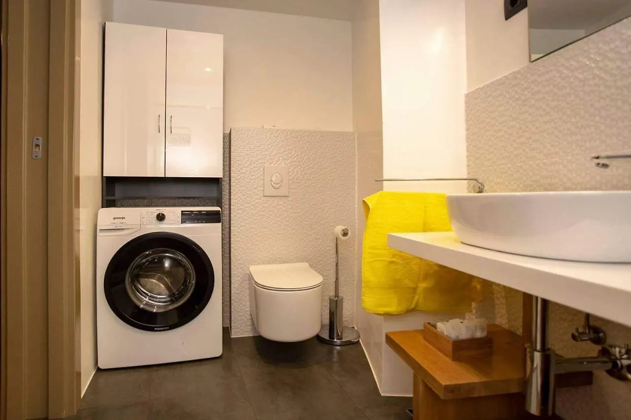 ˇdcˇ Modern Apartment Near The Church Rovinj