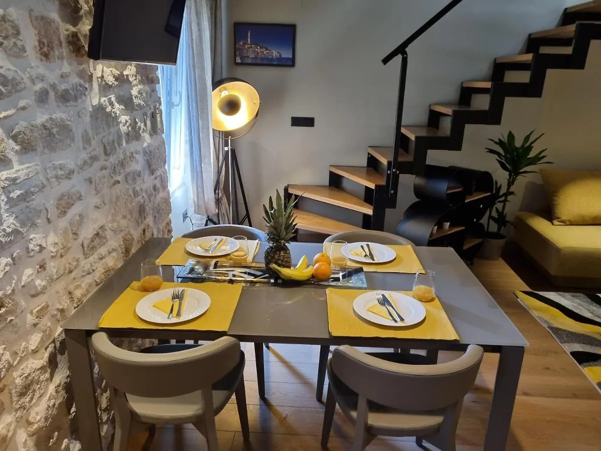 ˇdcˇ Modern Apartment Near The Church Rovinj 0*,