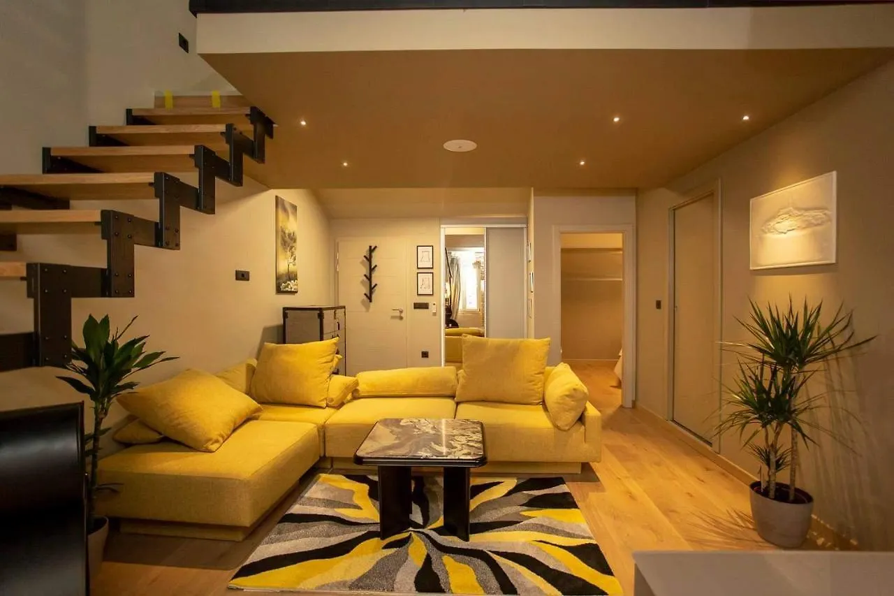 ˇdcˇ Modern Apartment Near The Church Rovinj 0*,