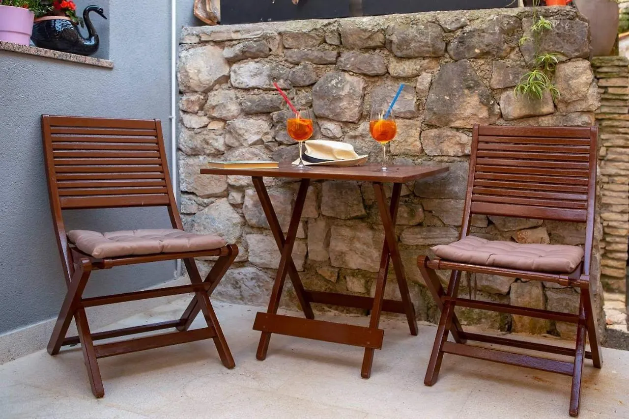 ˇdcˇ Modern Apartment Near The Church Rovinj