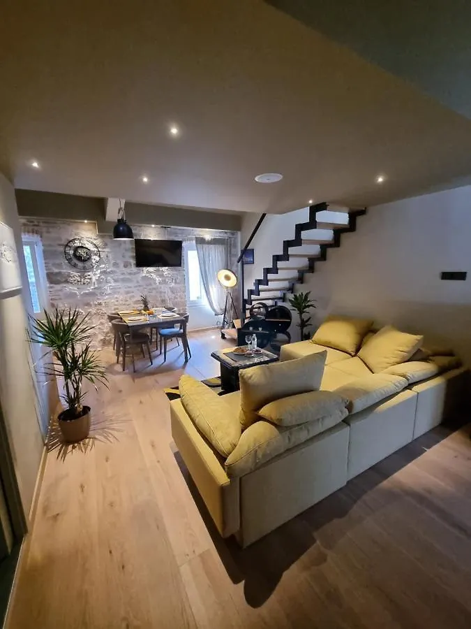 ˇdcˇ Modern Apartment Near The Church Rovinj