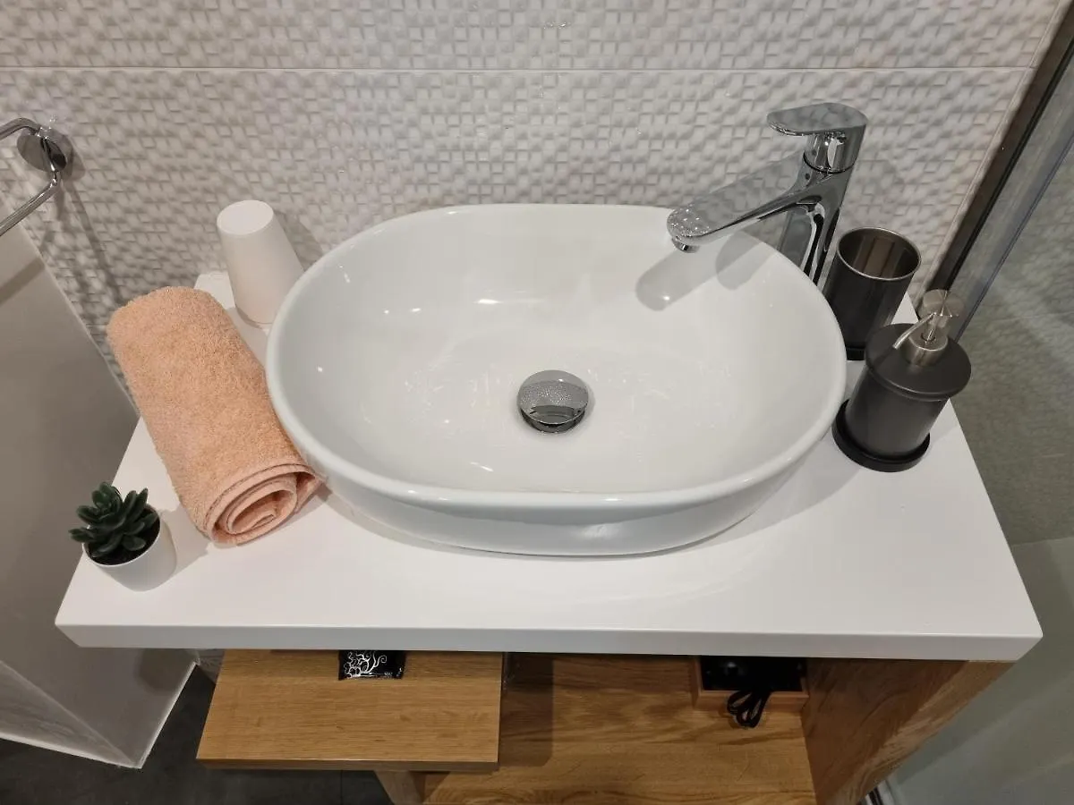 ˇdcˇ Modern Apartment Near The Church Rovinj